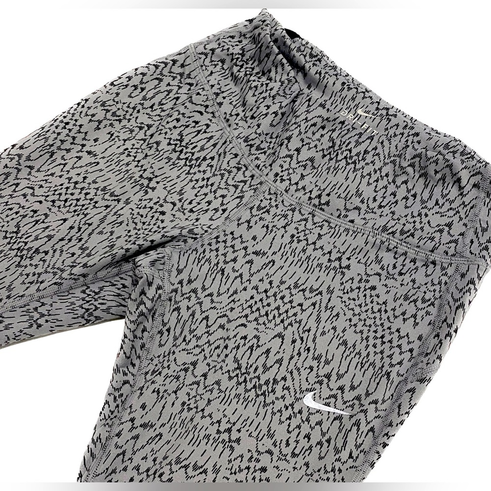 Nike Dri-Fit 3-Pocket Leggings XS